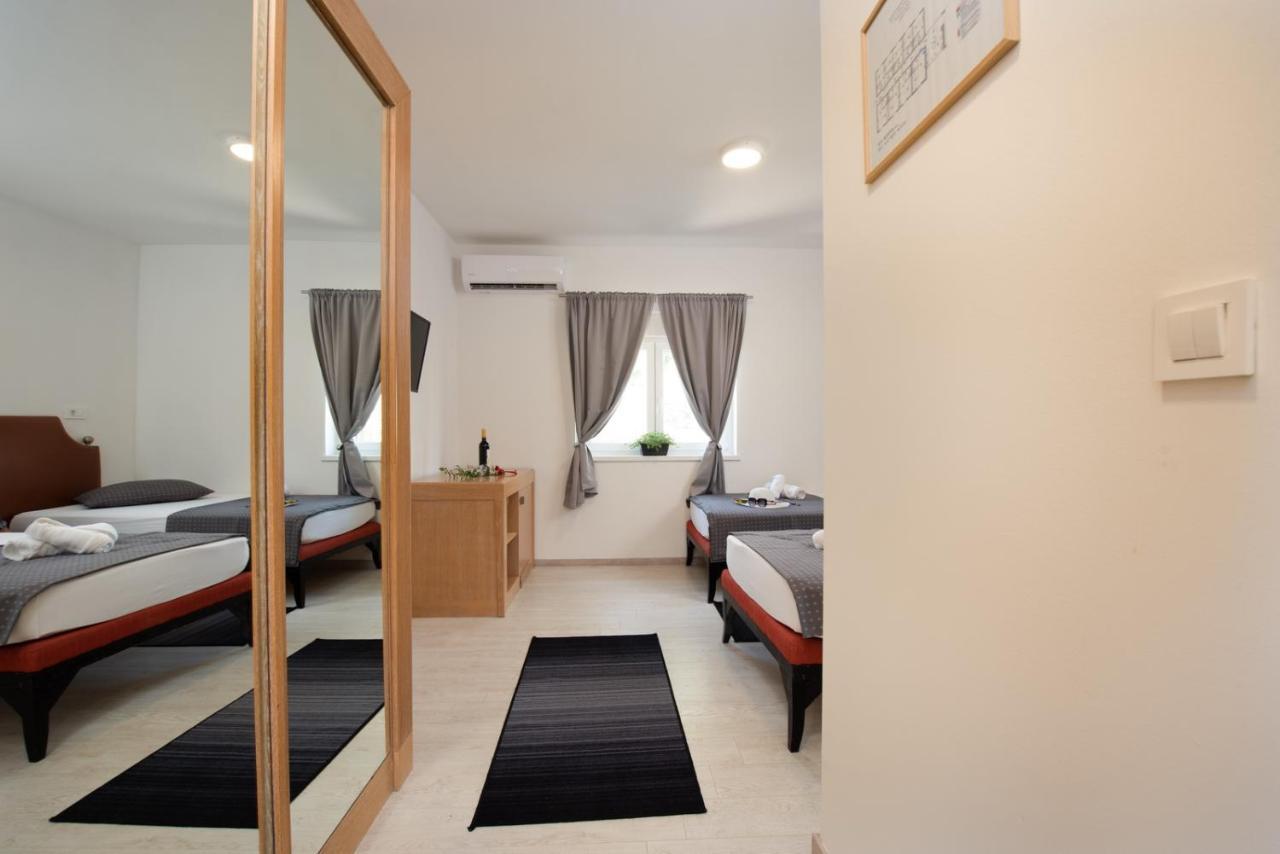 Hotel Potpican Экстерьер фото