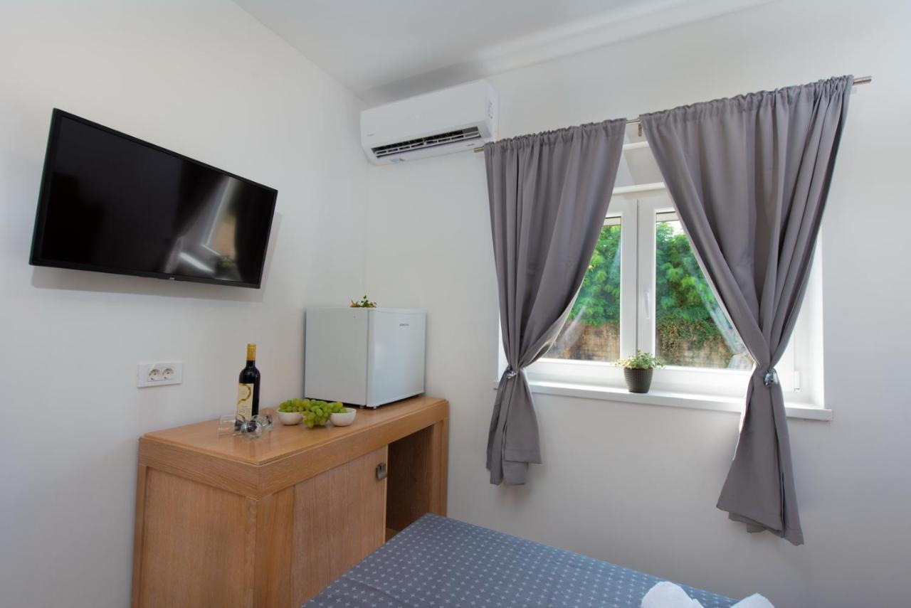 Hotel Potpican Экстерьер фото